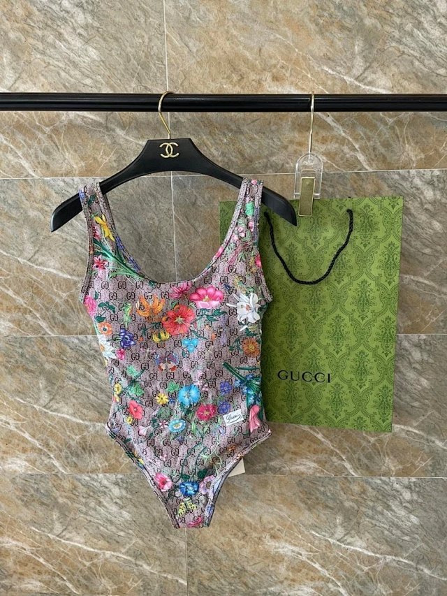 GUCCI bikini: seller detail photo 9