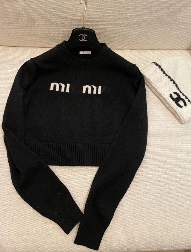 Miu sweater: seller detail photo 9