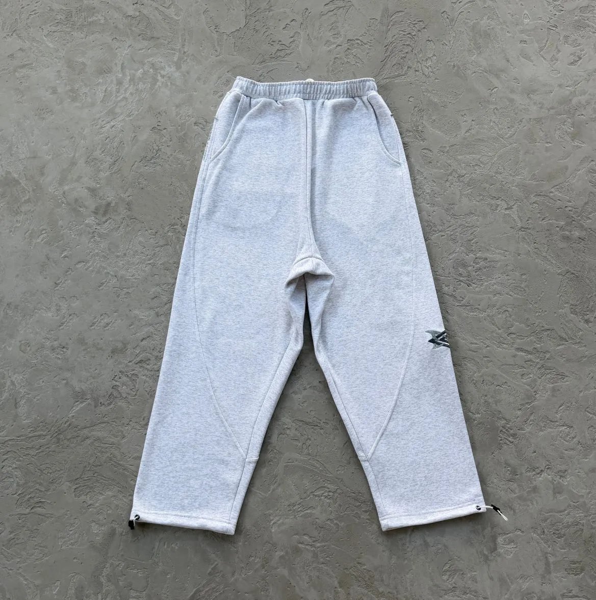 MUTA Jackets Hooded zip-up shell jacket with multiple zip pockets — Warm-up pants white