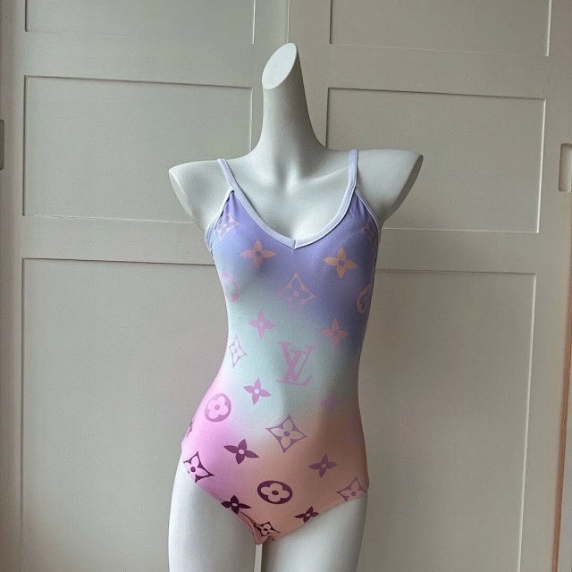 LV bikini: seller detail photo 7