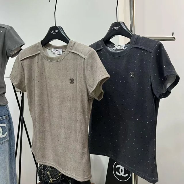 CHANEL tee: seller detail photo 5
