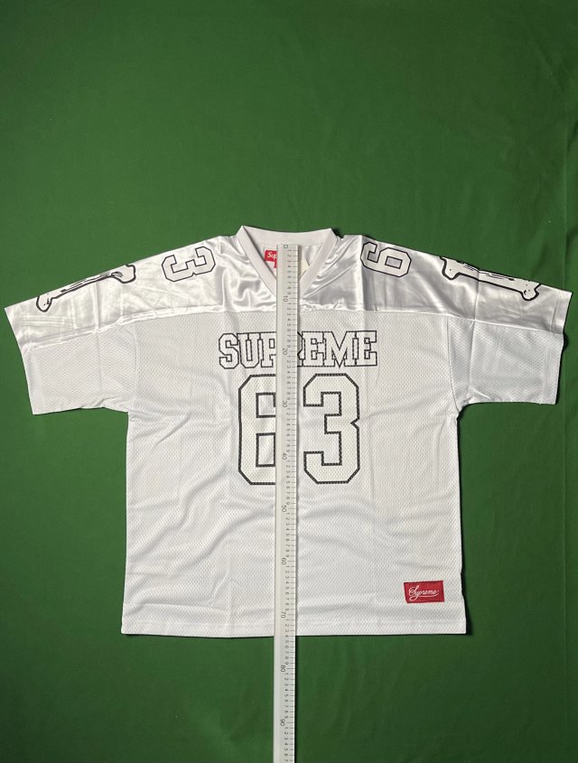 Supreme: seller detail photo 2