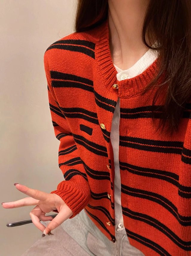 Miu cardigan: seller detail photo 5