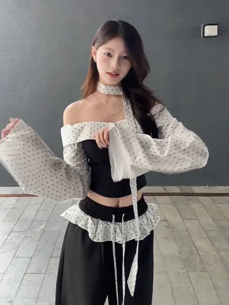 Design Polka Dot Off-Shoulder Ruffled Top with Corset Waist Black Pants Set - 3