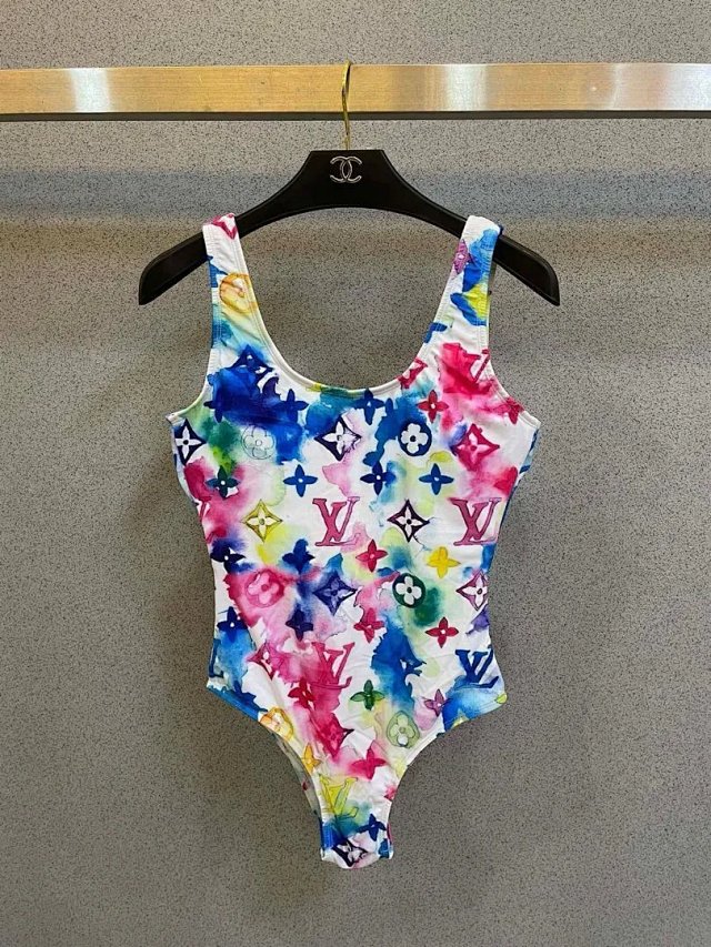 LV bikini: seller detail photo 4