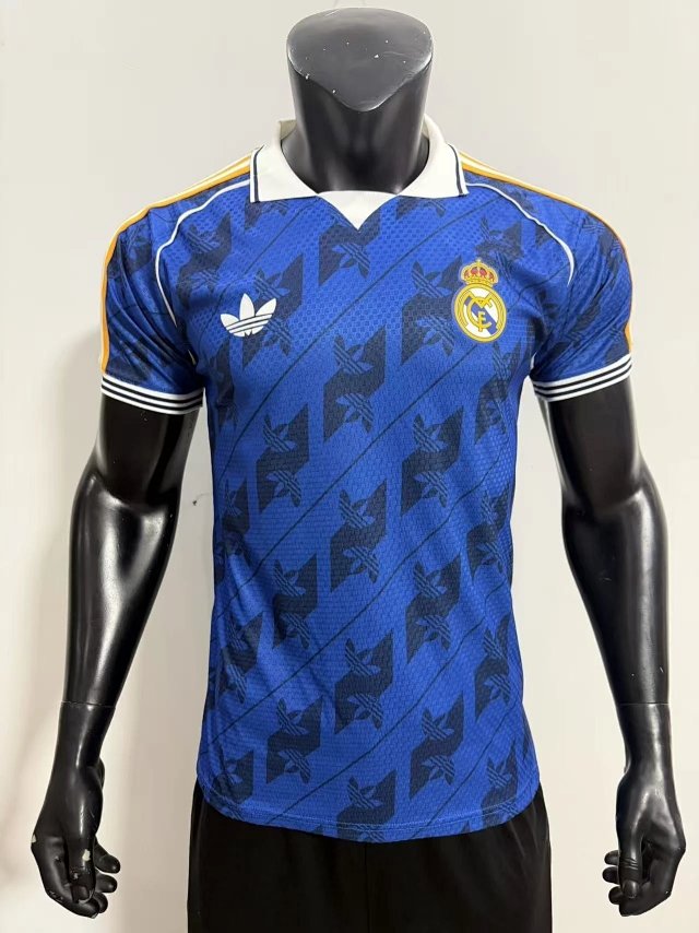 Real Madrid Jersey: seller detail photo 1