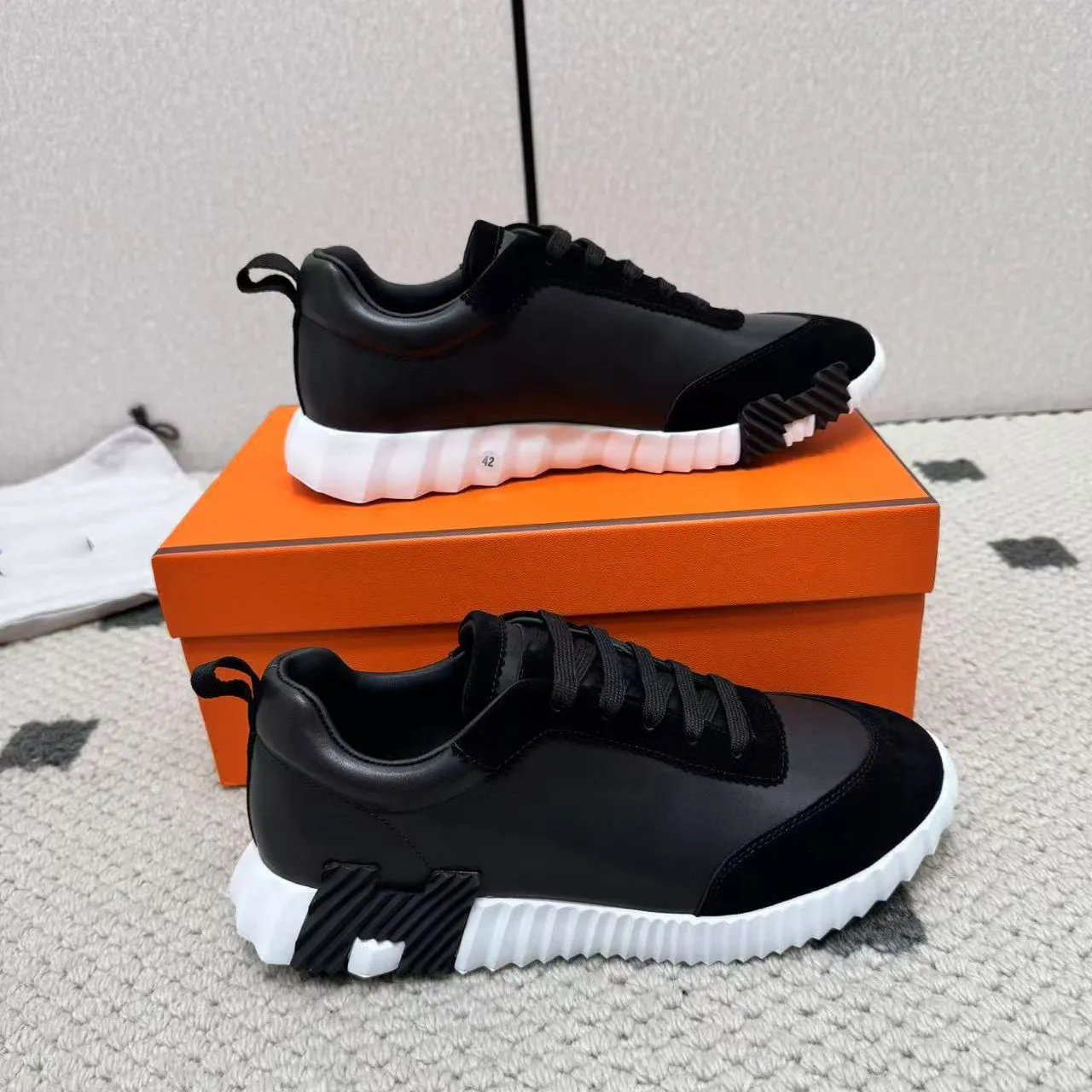 Leather European Station H Men's Shoes Trendy Brand Comfortable Board Shoes Casual 25 Summer Breathable Sports Shoes Light Luxury Premium
