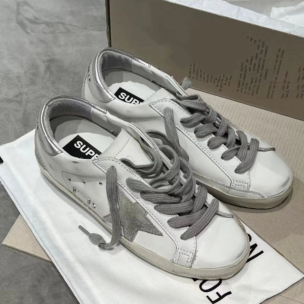 Silver tailed gray star