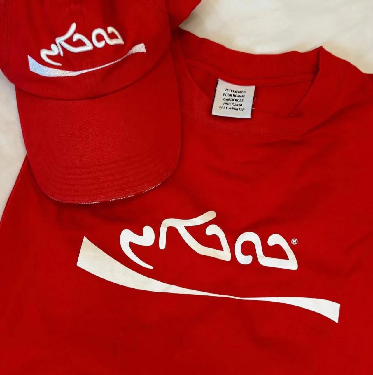 Design Coca-Cola Logo Tee Red T-Shirt T-Shirts - 3