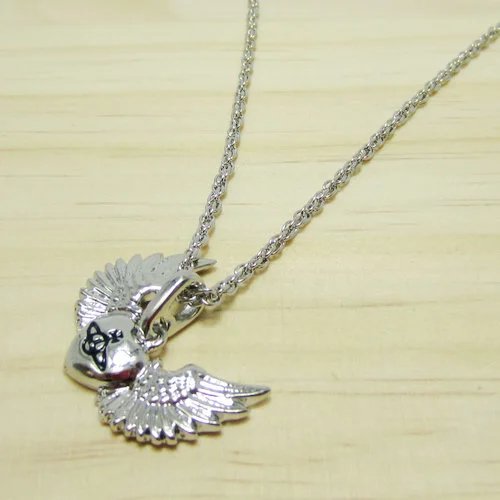 Vivienne Westwood Angel Wing Heart Pendant Necklace Silver Jewelry - 3