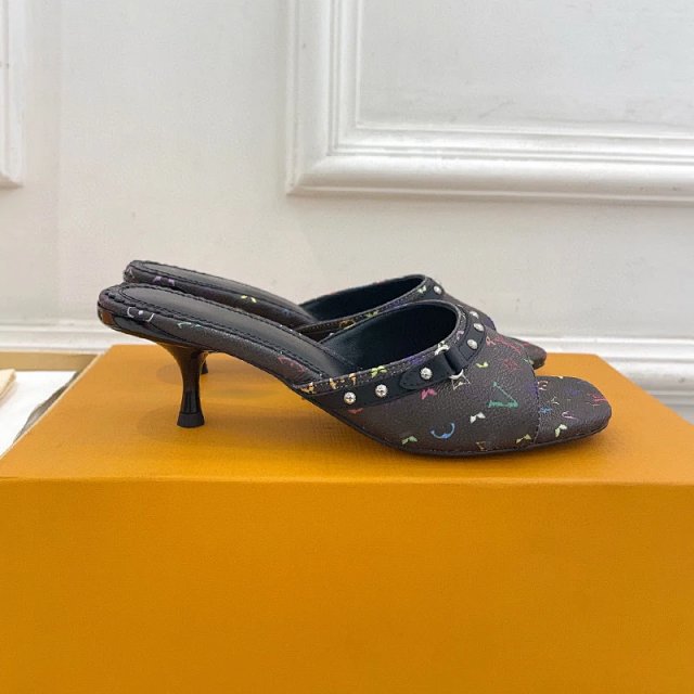 LV denim heel: seller detail photo 4