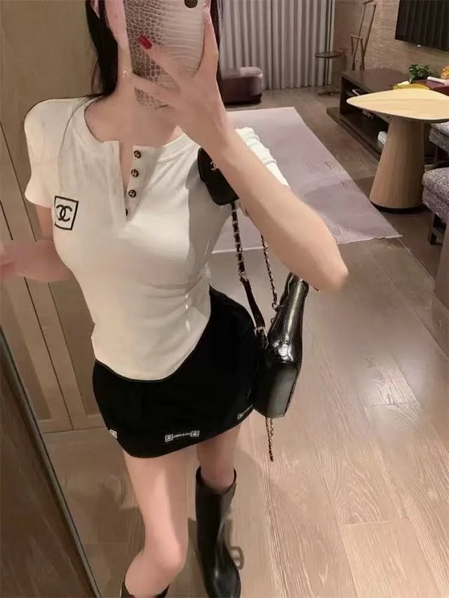 Miumiu Tee: seller detail photo 7