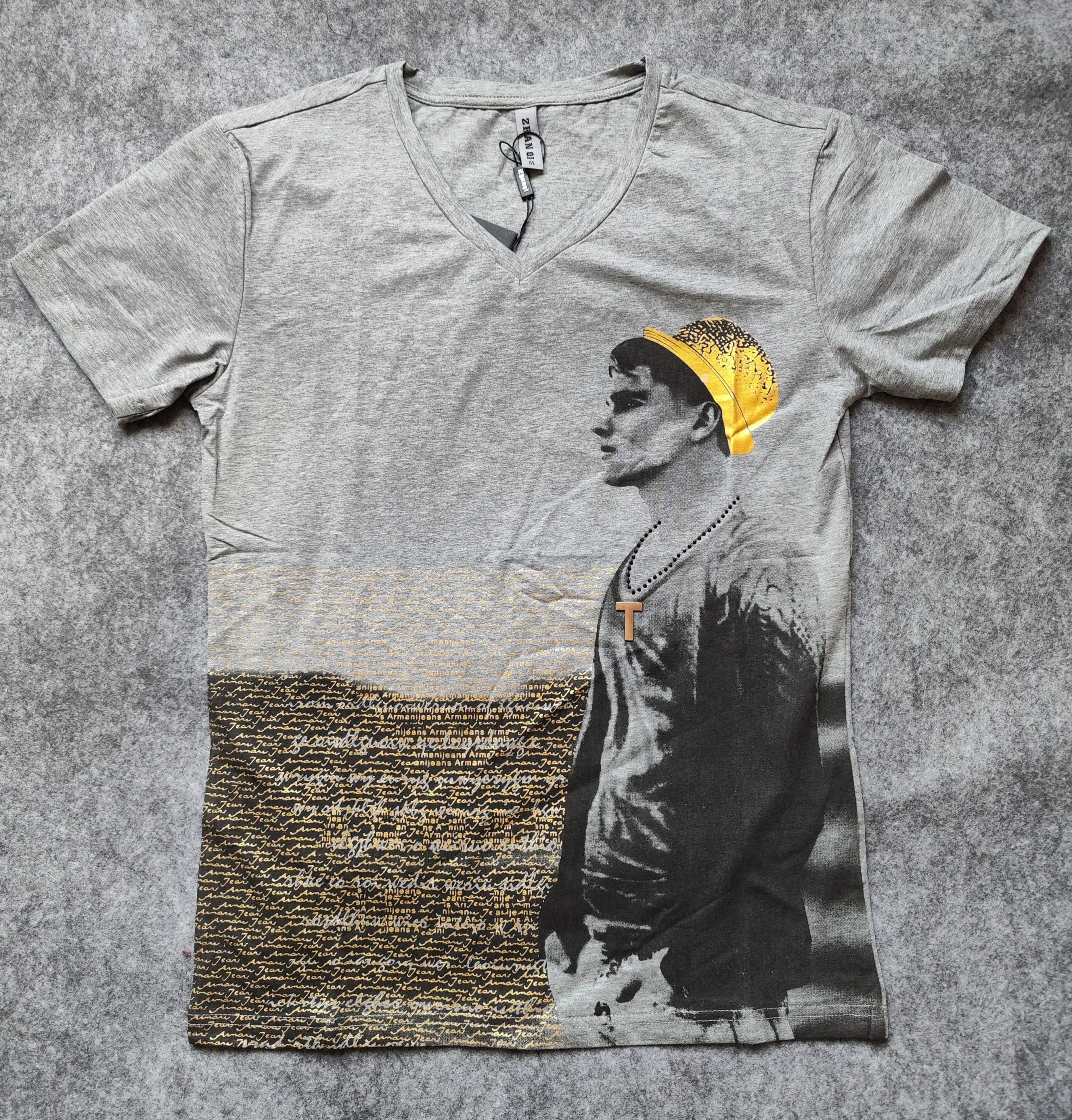 Design Graphic Print V-Neck T-Shirt Gray - 1