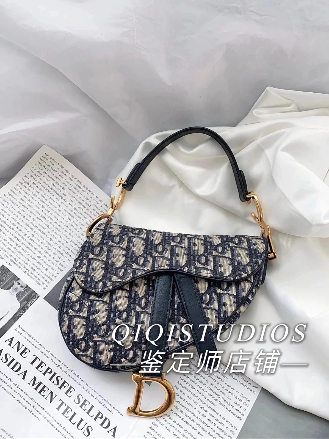Dior Saddle Bag with Oblique Monogram Pattern - 131935