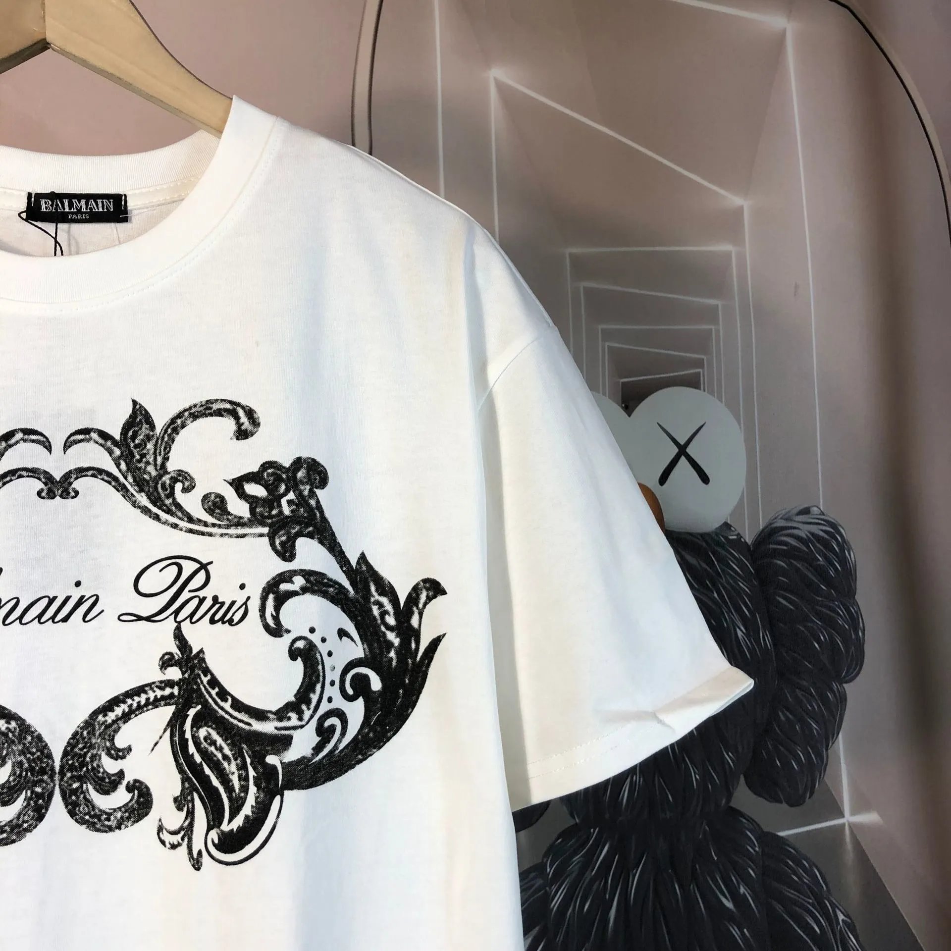 Balmain Logo Gradient Print Black T-Shirt - 6