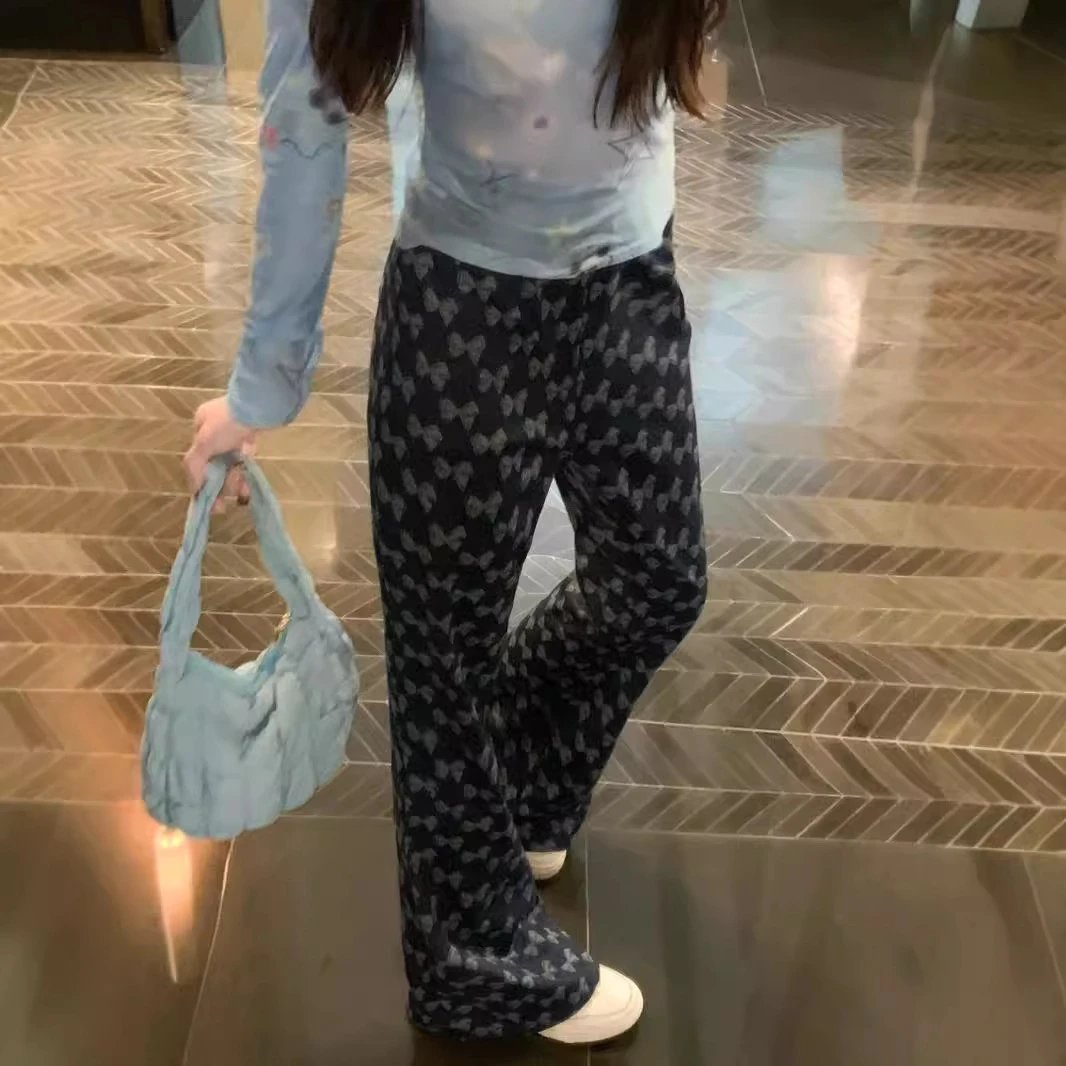 Design Bow Print Wide-Leg Pants in Dark Gray with Light Blue Top and Bag