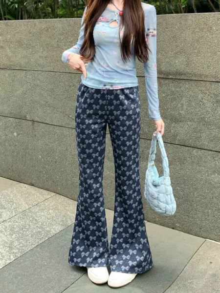 Design Bow Print Wide-Leg Pants in Dark Gray with Light Blue Top and Bag - 4