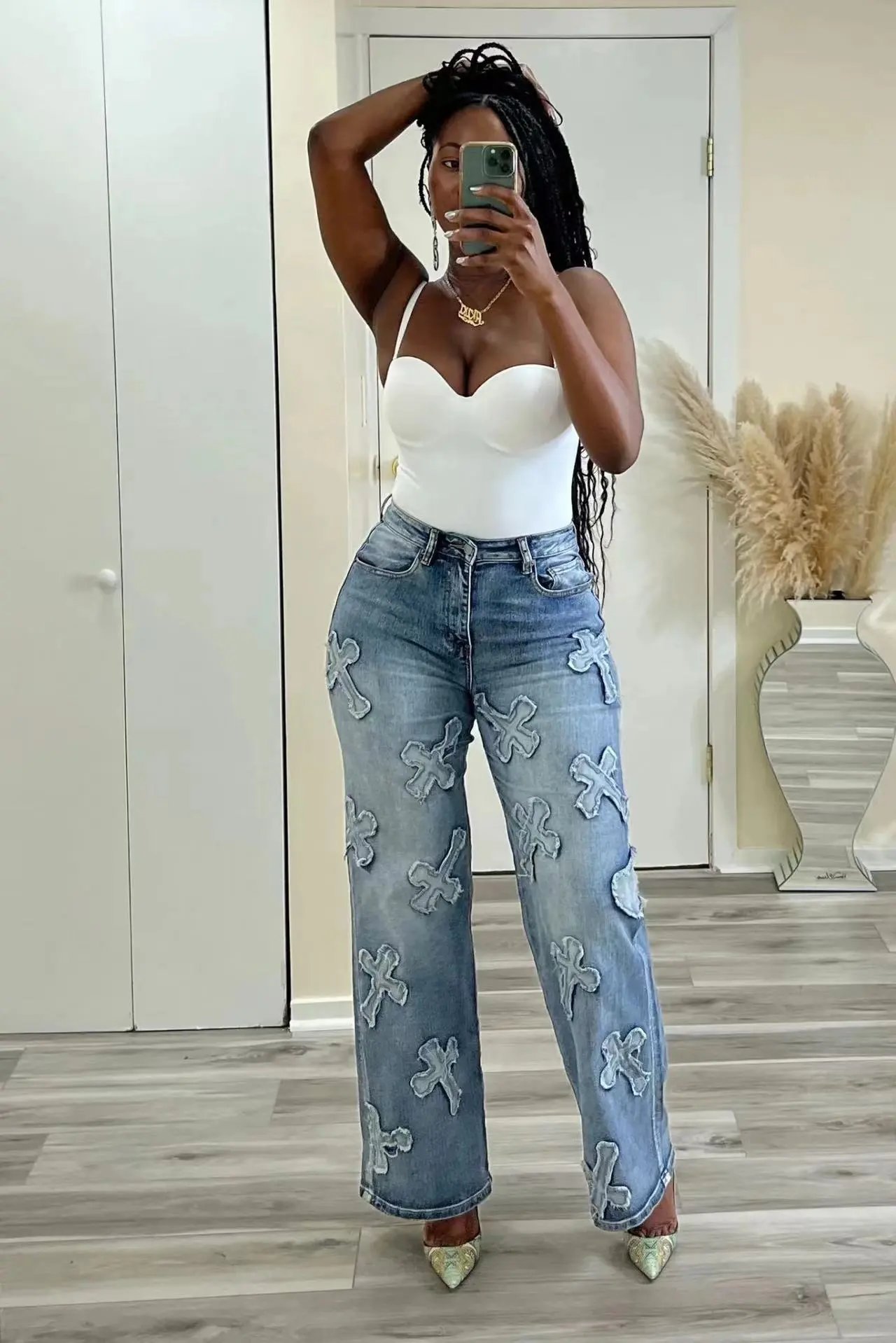 Amiri Cross-Embroidered Wide-Leg Denim Jeans - 12