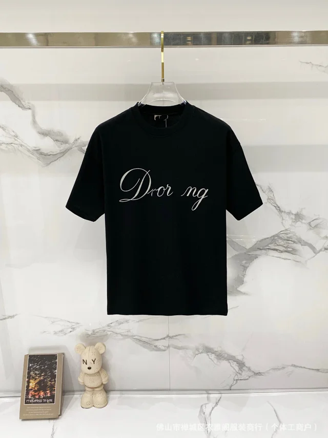 Dior T-Shirts Logo Graphic product detail image 33