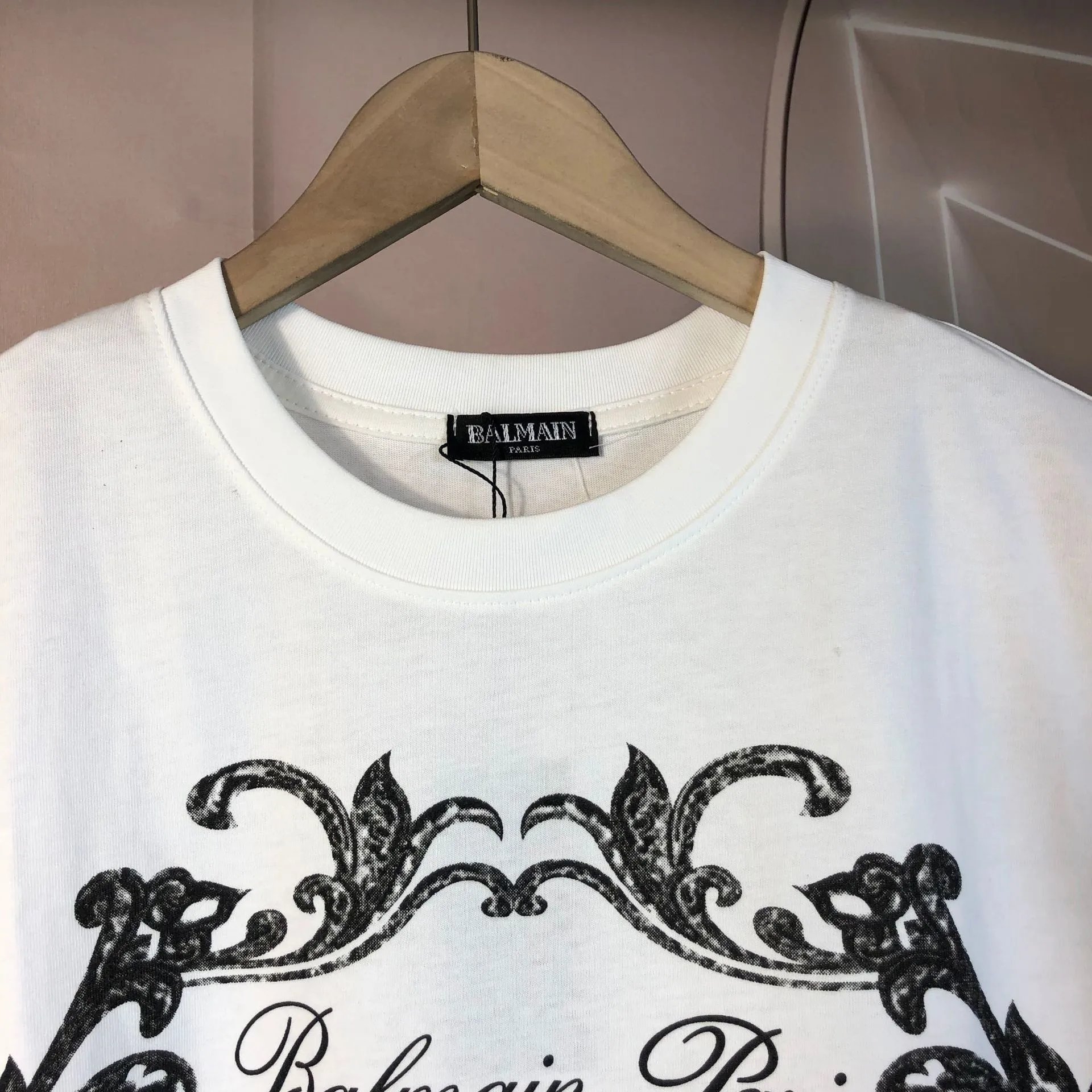 Balmain Logo Gradient Print Black T-Shirt - 5