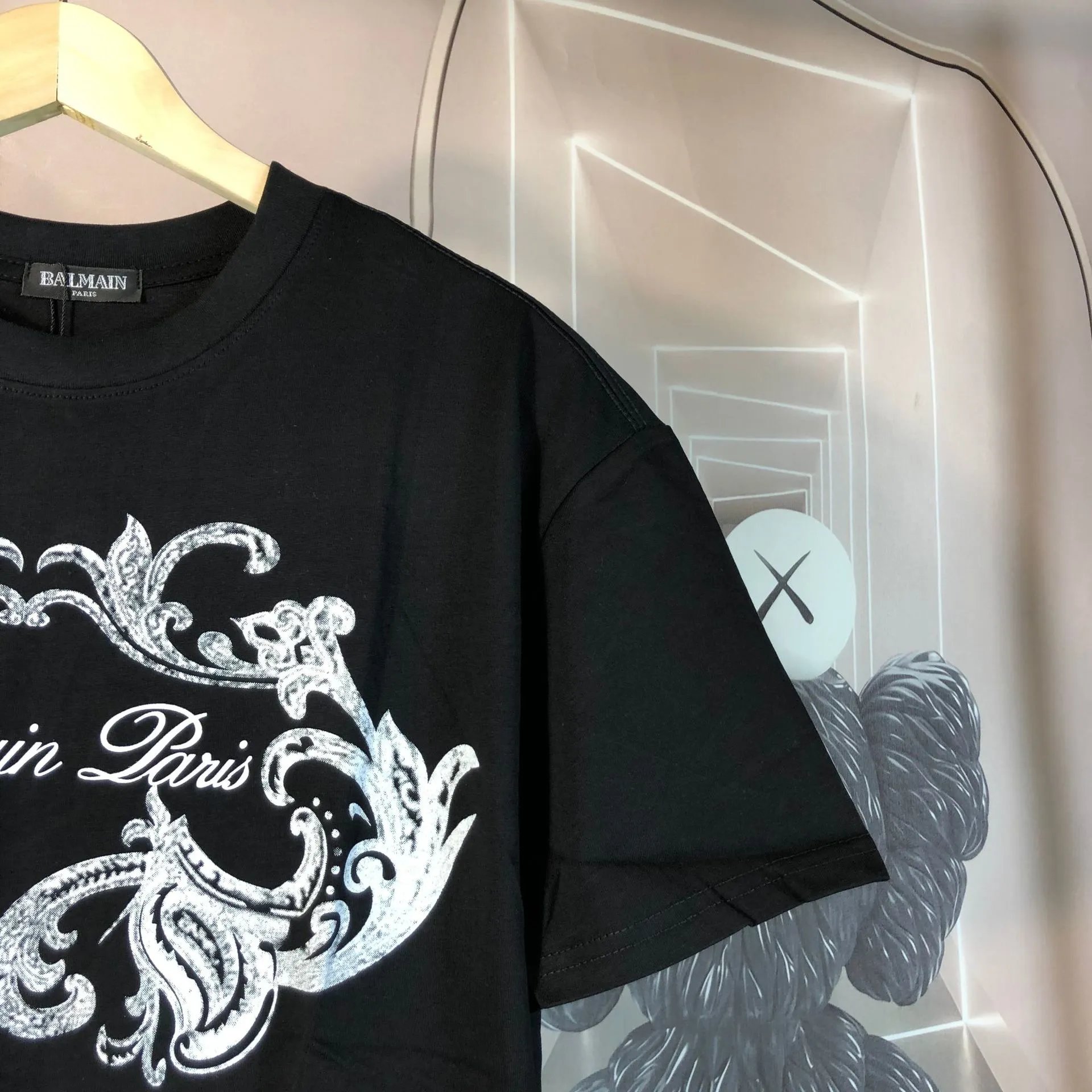 Balmain Logo Gradient Print Black T-Shirt - 9
