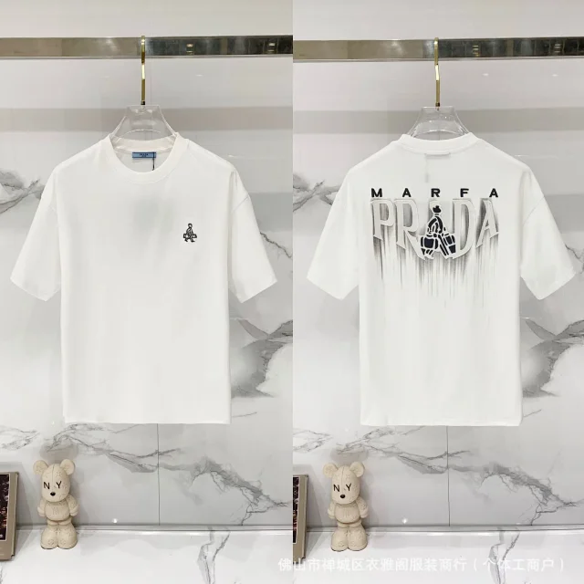 Prada T-Shirts Short-Sleeve Crewneck Logo T-Shirt product detail image 29