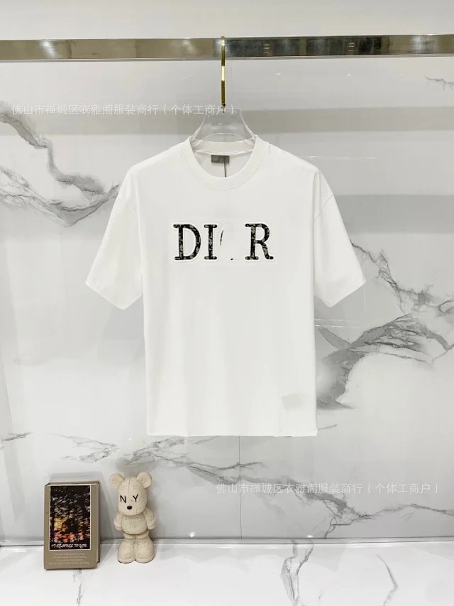 Dior T-Shirts Logo Graphic product detail image 5