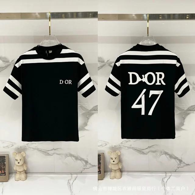 Dior T-Shirts Logo Graphic product detail image 38