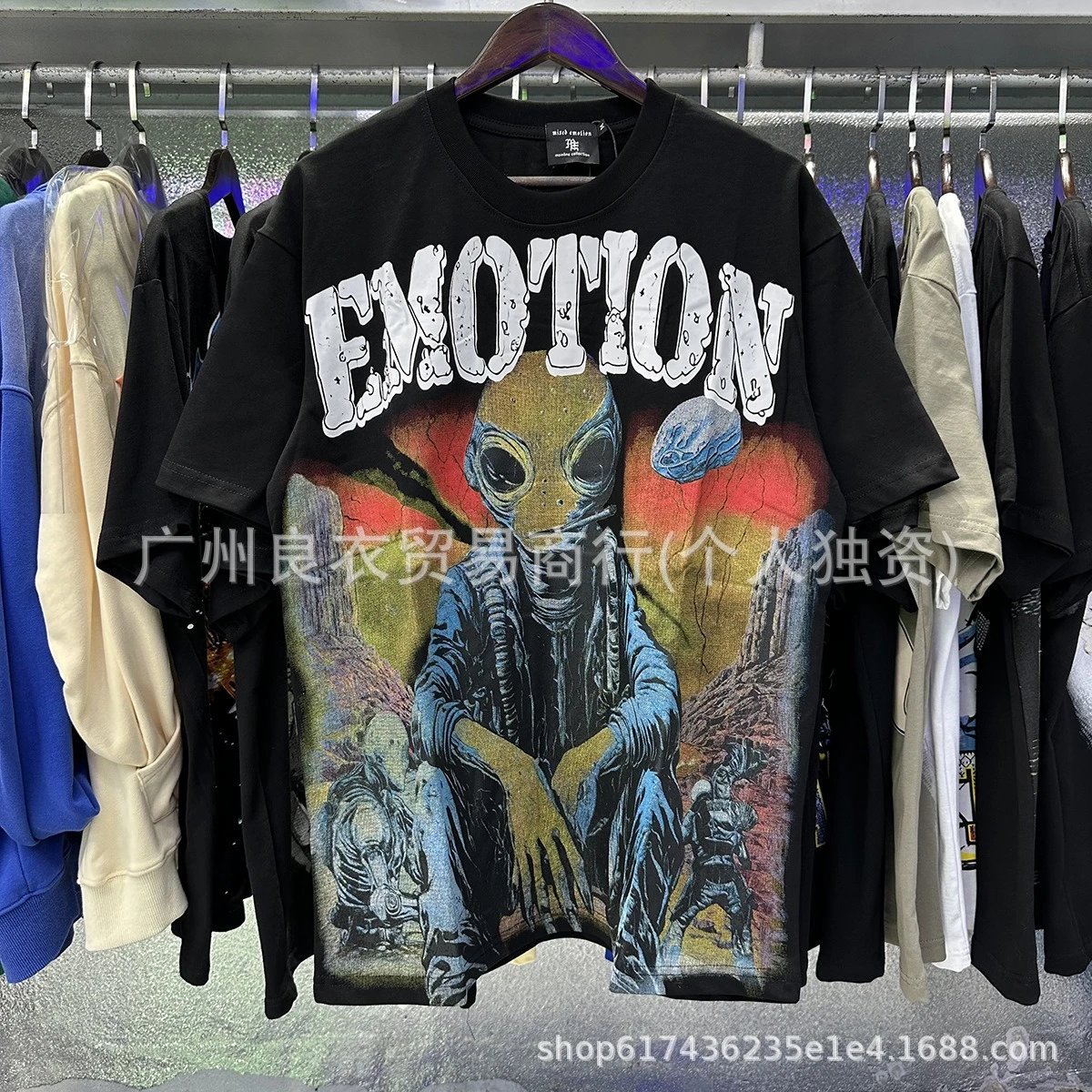EM009黑色