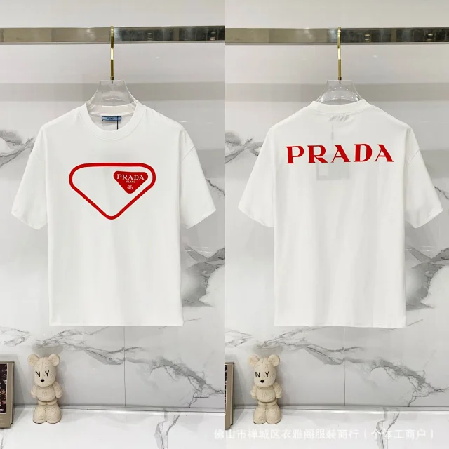 Prada T-Shirts Short-Sleeve Crewneck Logo T-Shirt product detail image 7
