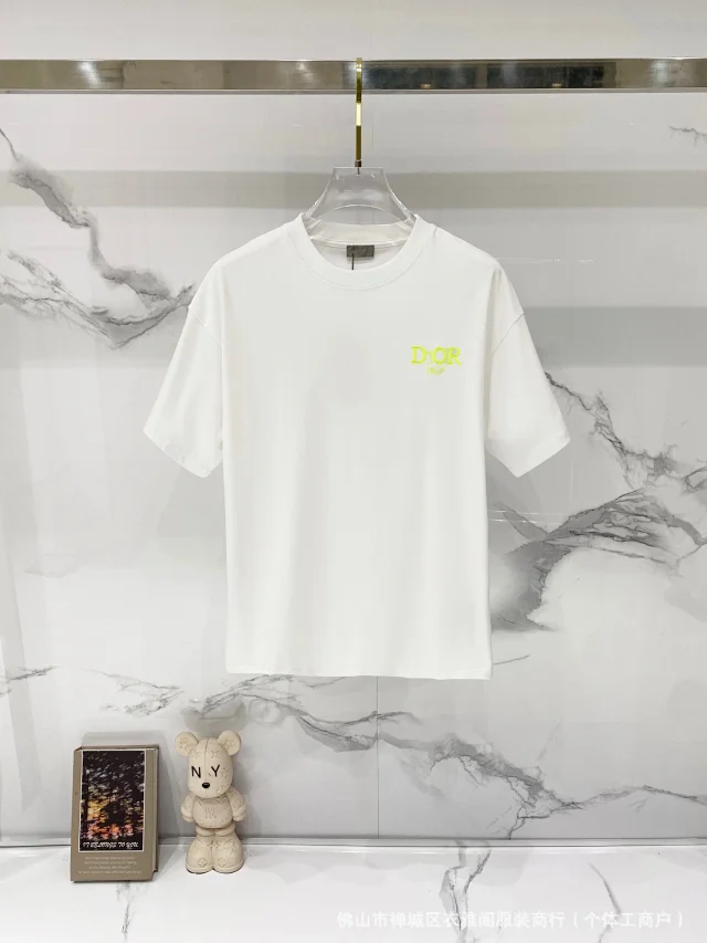 Dior T-Shirts Logo Graphic product detail image 32