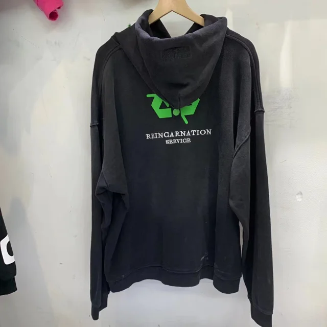 Vetements Graphic hoodies and crewneck sweatshirts product detail image 46