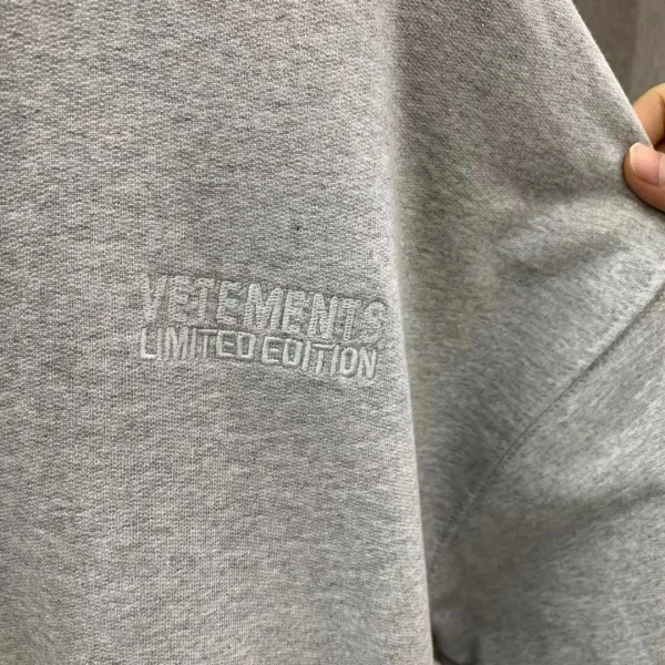 Design 'I'm Not Doing Shit Today' Distressed Black Hoodie - 90