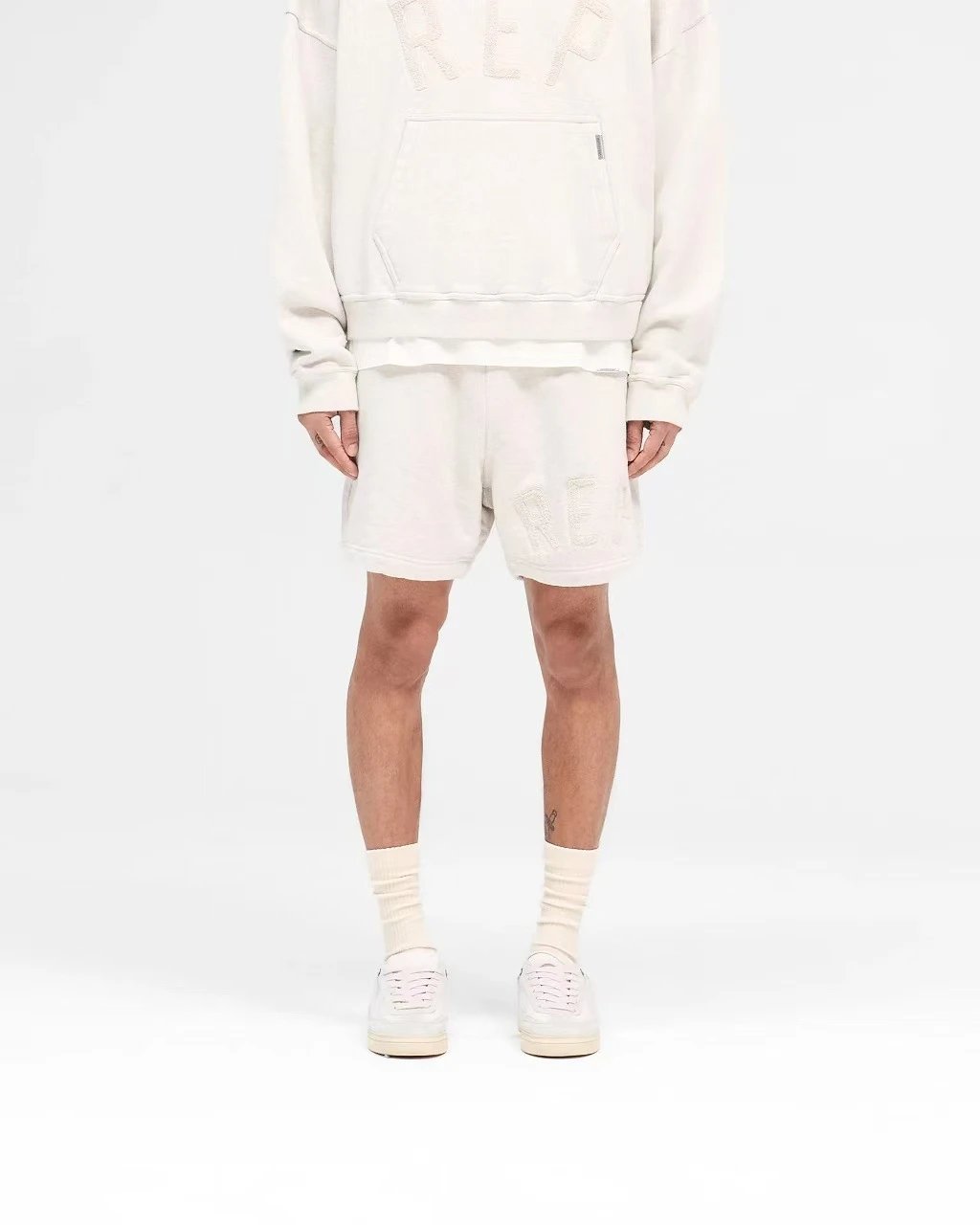 Represent REP Logo Shorts Sage Green - 8