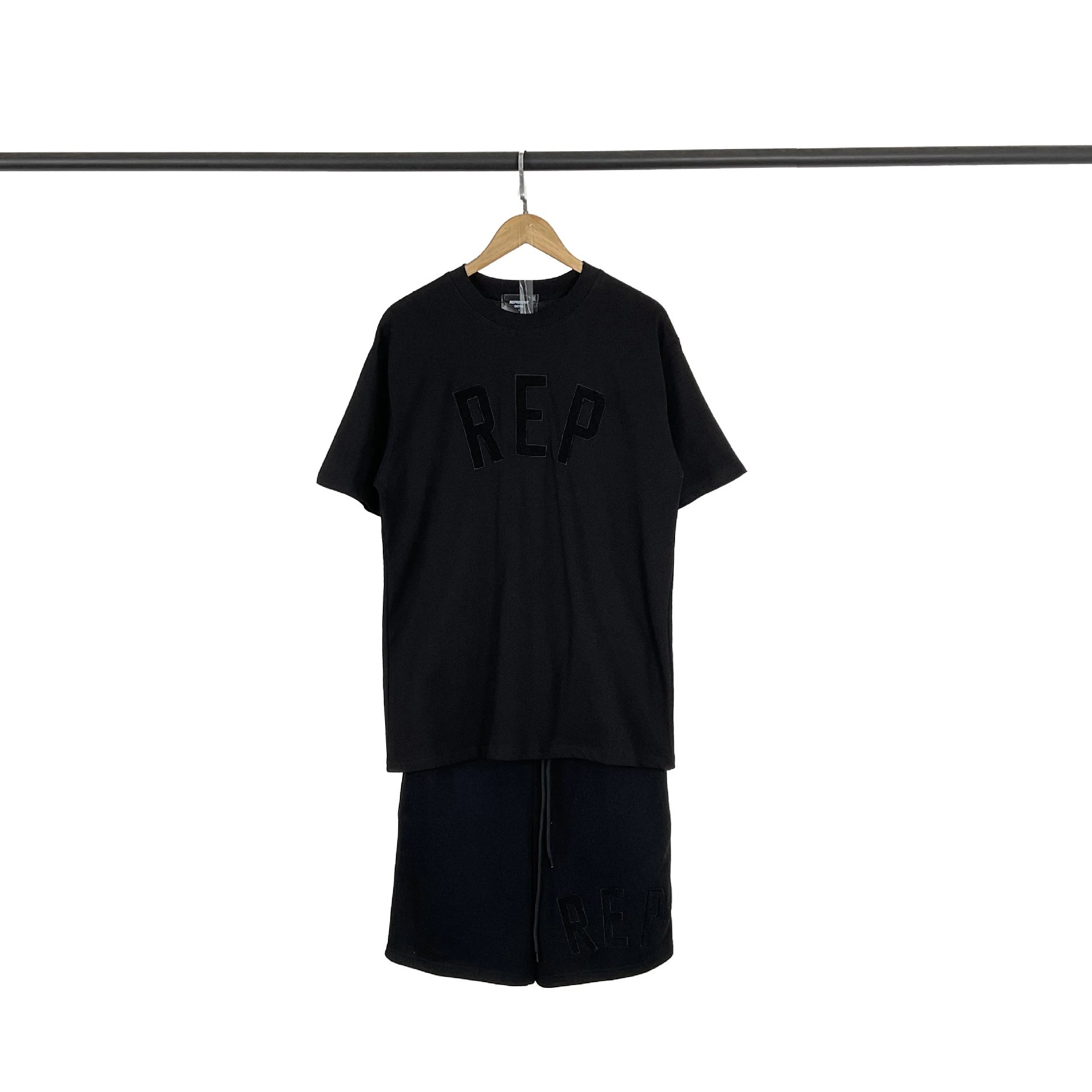 Represent REP Logo Shorts Sage Green - 18