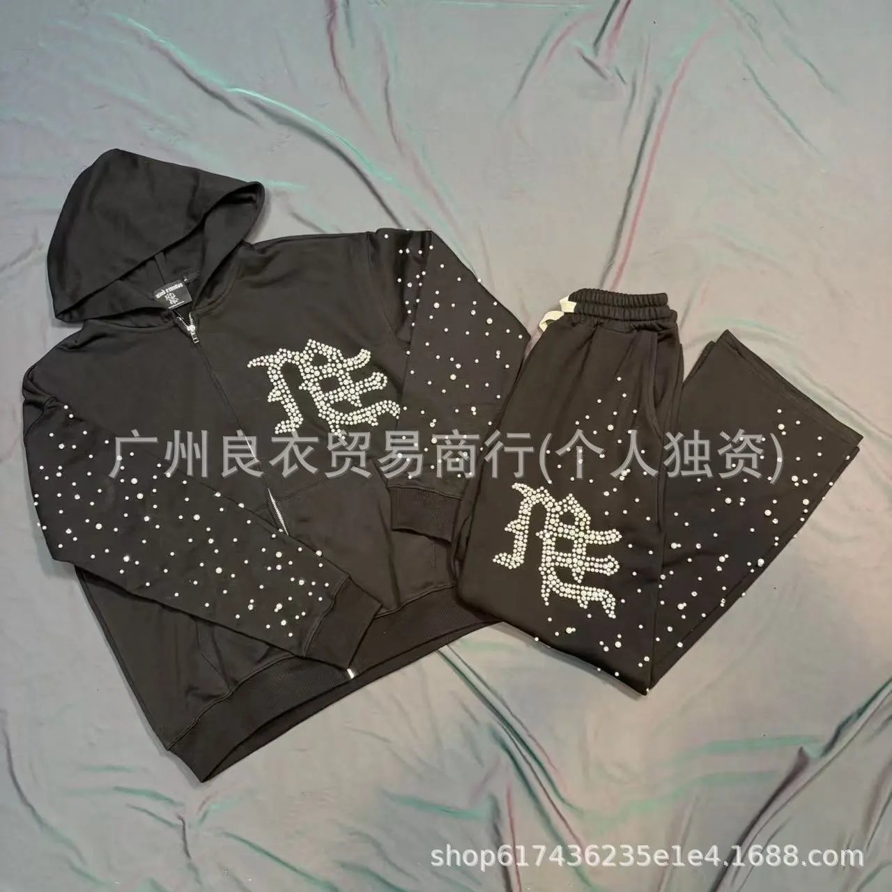 Design Rhinestone Embroidered Hoodie and Sweatpants Set Black - 3