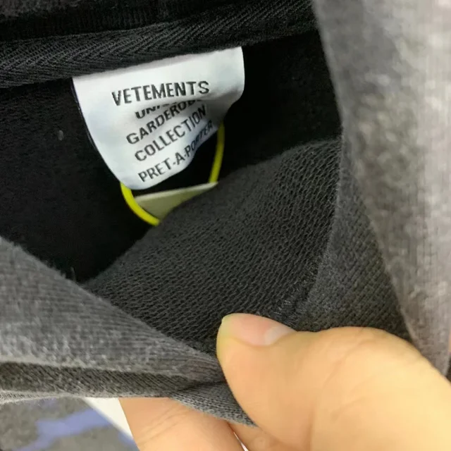 Vetements Graphic hoodies and crewneck sweatshirts product detail image 35