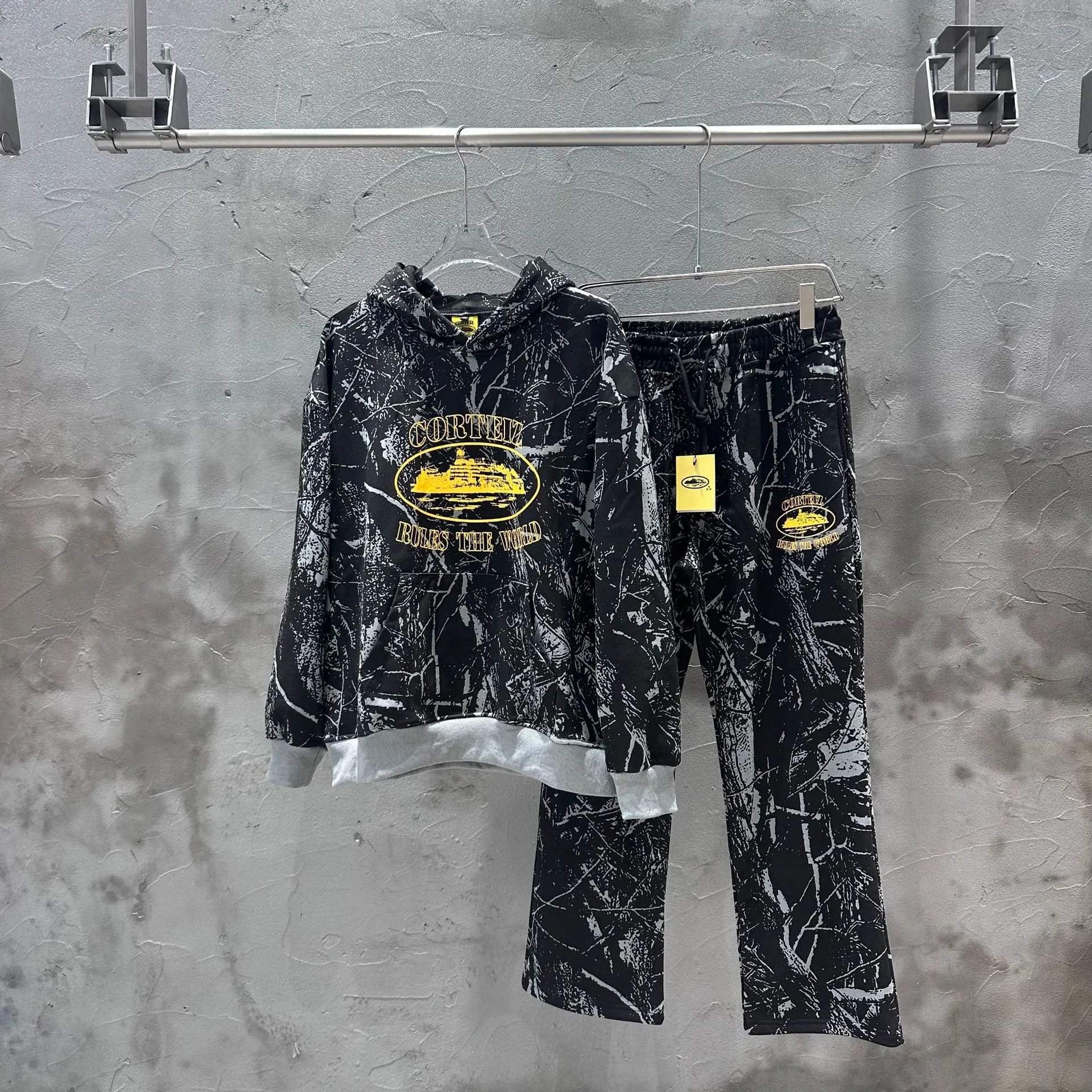 S*na World Track Suit - 132480