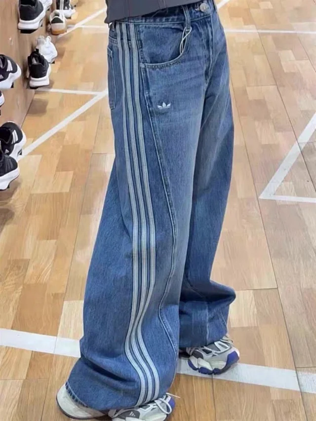 adidas Jeans Wide-Leg Three-Stripe product detail image 14