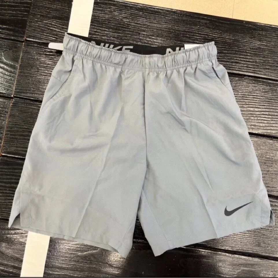 CU4946-010 gray
