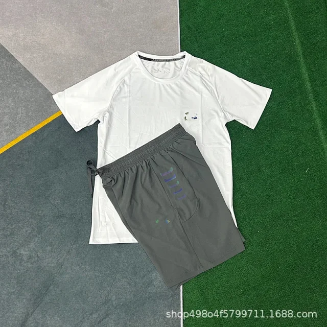 Li-Ning Tracksuits Short-Sleeve T-Shirt and Shorts Sports Set with Geometric Print product detail image 11