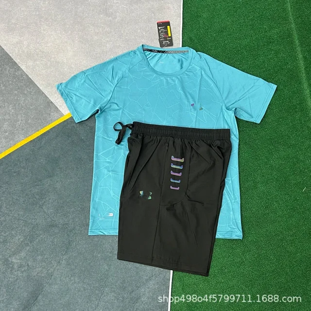 Li-Ning Tracksuits Short-Sleeve T-Shirt and Shorts Sports Set with Geometric Print product detail image 17