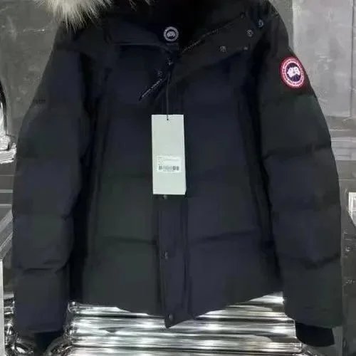 Canada Goose Down Jacket photo 2