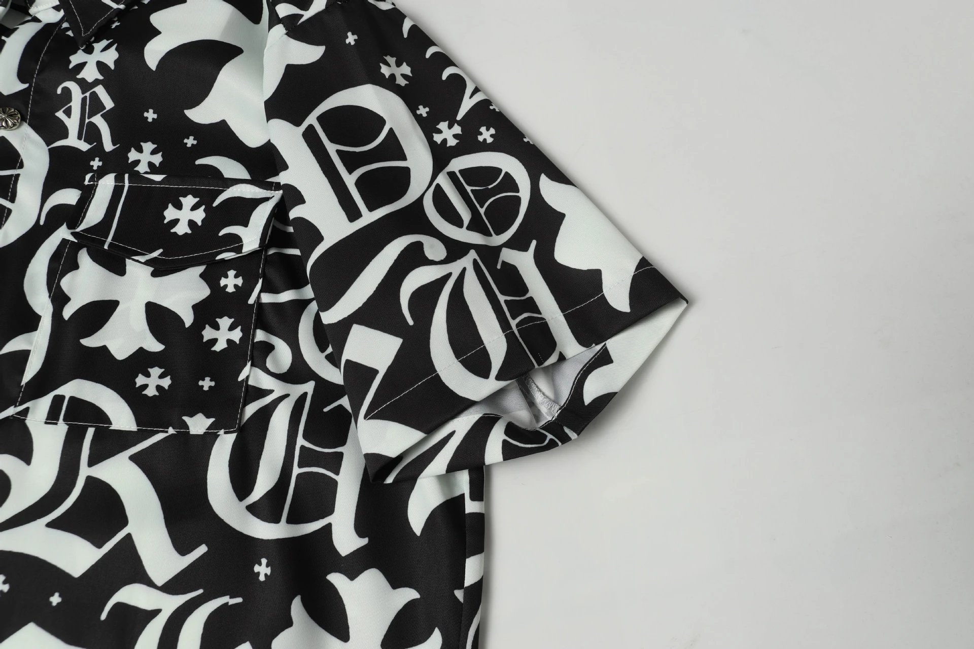 Chrome Hearts Gothic Lettering Print Shorts Black / White - 11