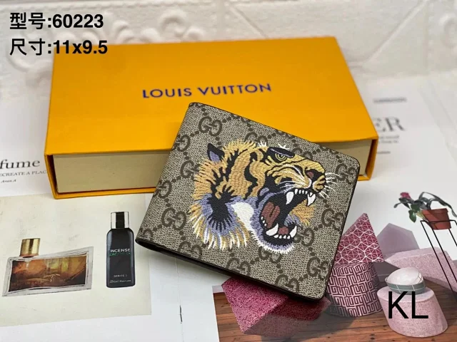 Gucci Wallets & Card Holders 60223 GG Monogram Bi-Fold Wallet product detail image 16