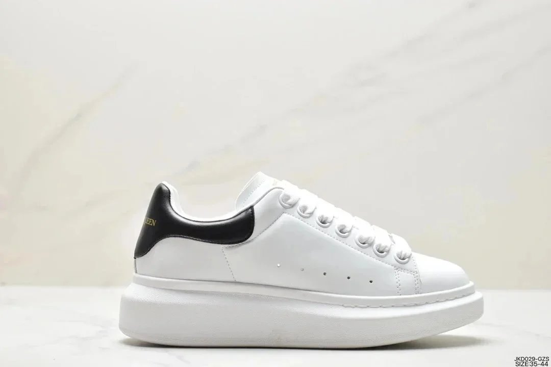 Fashion Versatile Casual Shoes photo 6