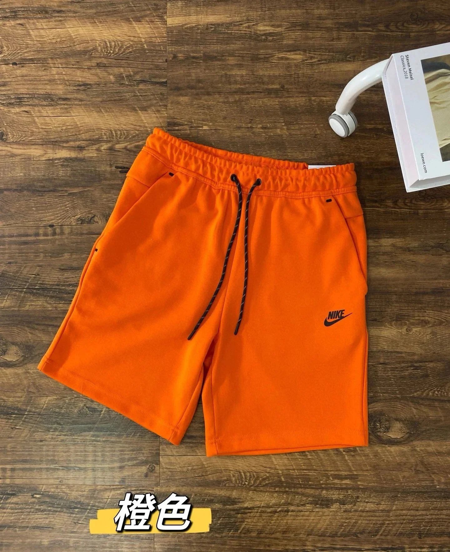 Nike Shorts Fleece Drawstring with Zippered Pocket — 31