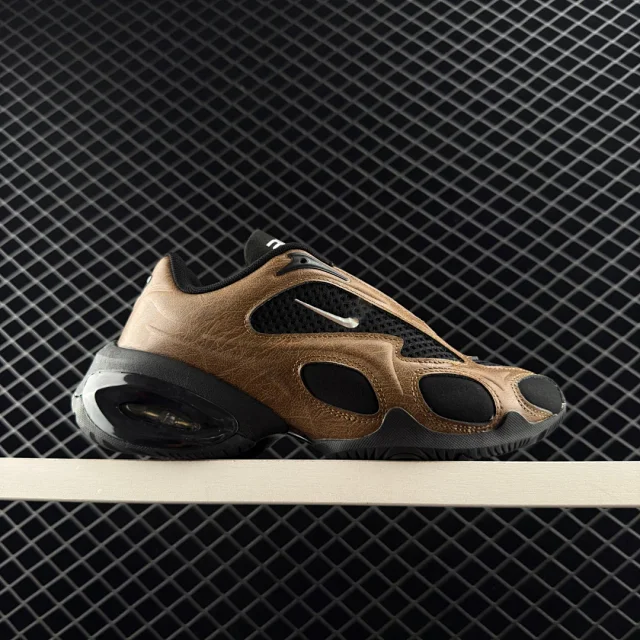 Nike Sneakers Low-top with mesh panels, oval overlays, and a visible heel air unit product detail image 18