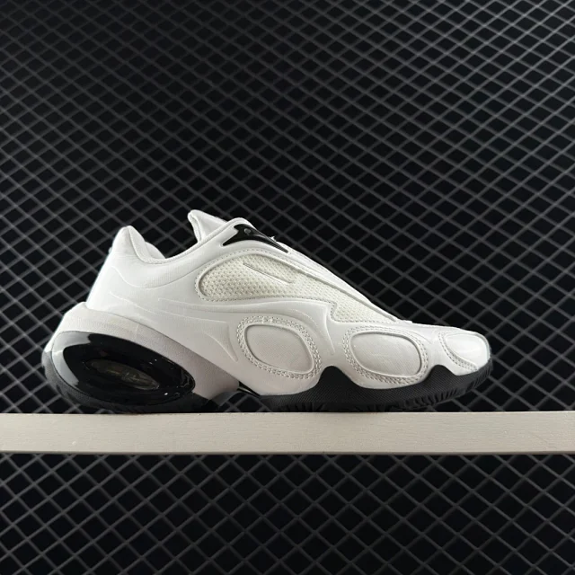 Nike Sneakers Low-top with mesh panels, oval overlays, and a visible heel air unit product detail image 8