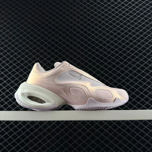 Nike Sneakers Low-top with mesh panels, oval overlays, and a visible heel air unit product detail image 4